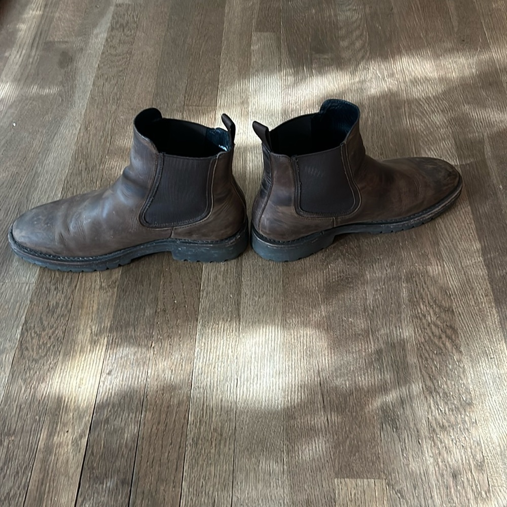 Thursday Legend Boots in Tobacco Brown